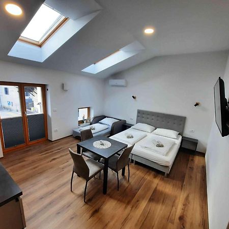 Apartments Hlapi With Spa Kobarid Esterno foto